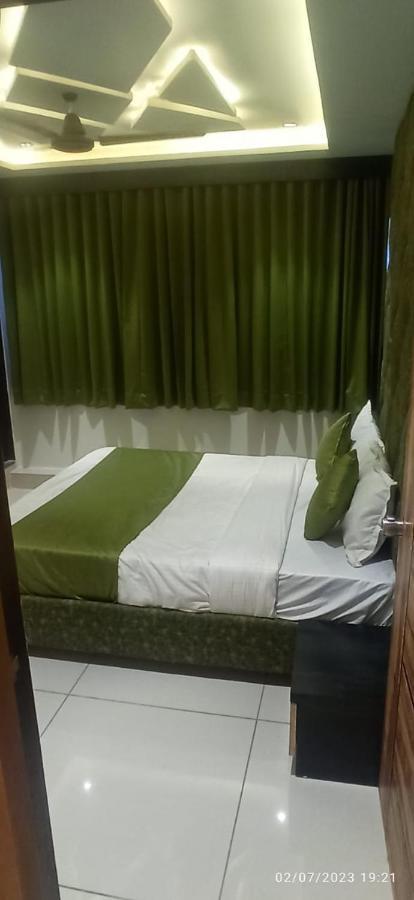 Prime View Hotel أحمد أباد المظهر الخارجي الصورة